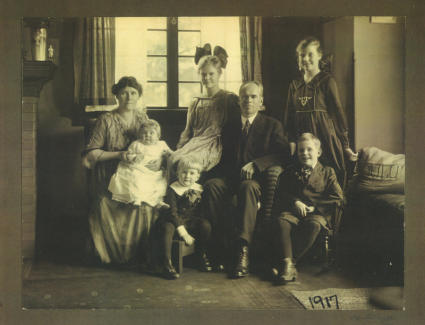 Fred and Kathrine Kettenring with Children Circa 1917